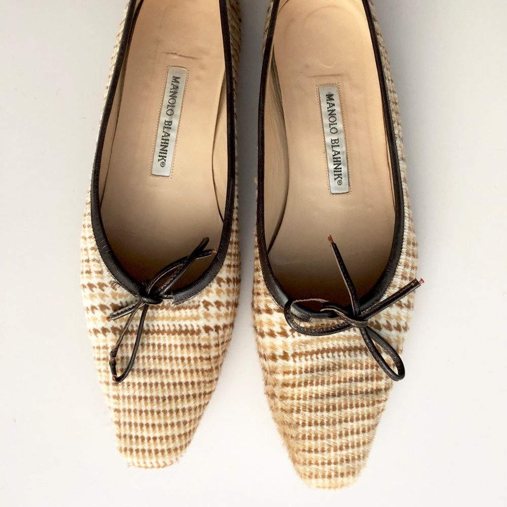 Manolo Blahnik Calf Hair Tan/Brown Print Flats 40